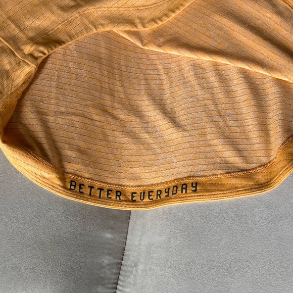 Lululemon Drysense Short Sleeve Clementine Size M - Picture 7 of 8